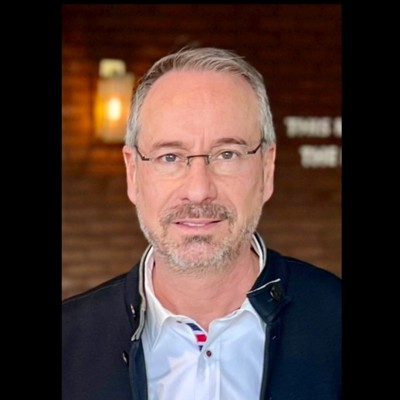 Retrato de Raúl Ramos